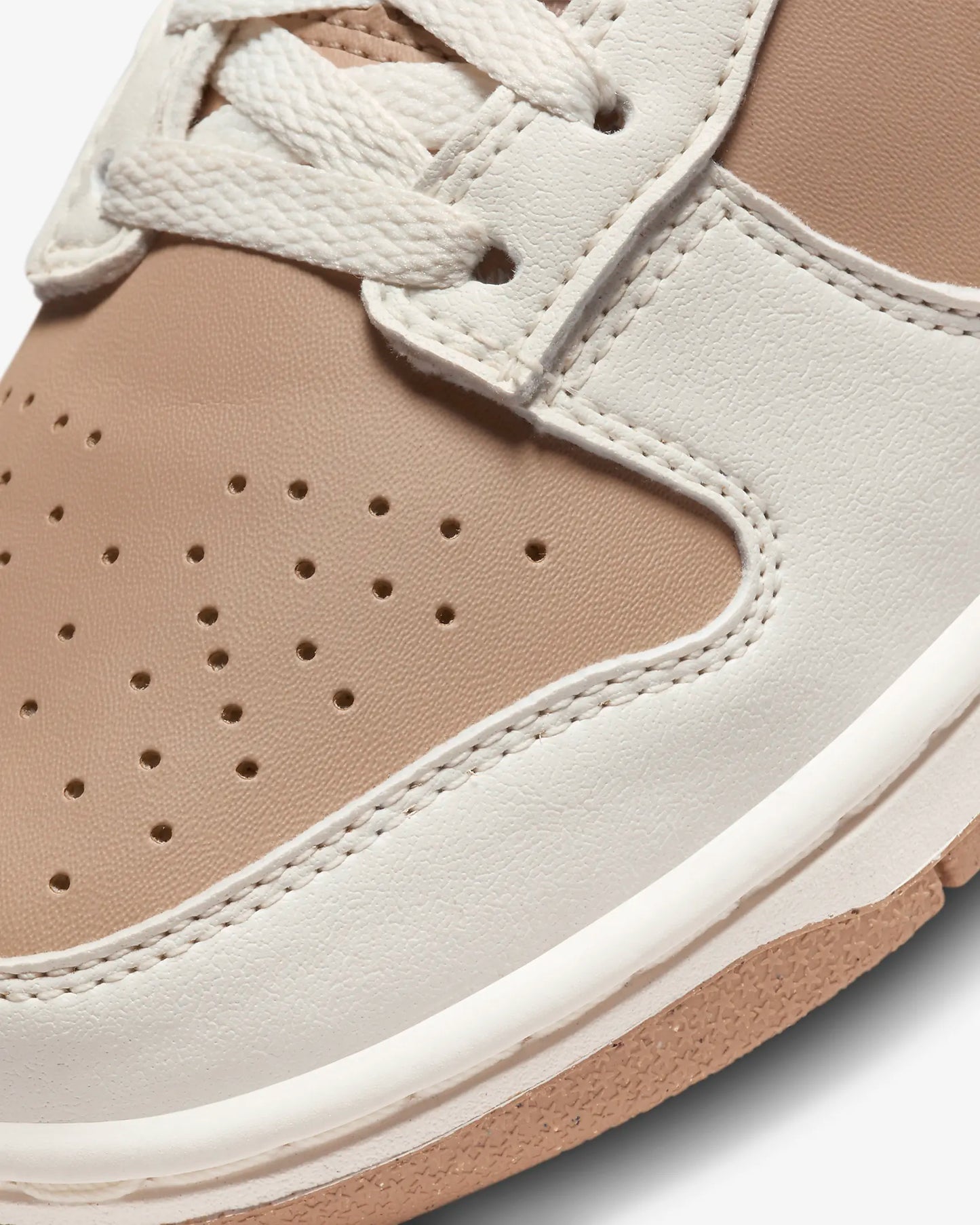 Low Dunks - Beige (Vrouwen)